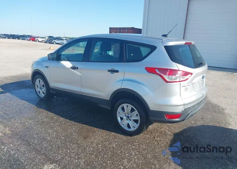 2013 Ford Escape S from USA, damaged, VIN 1FMCU0F77DUD54002